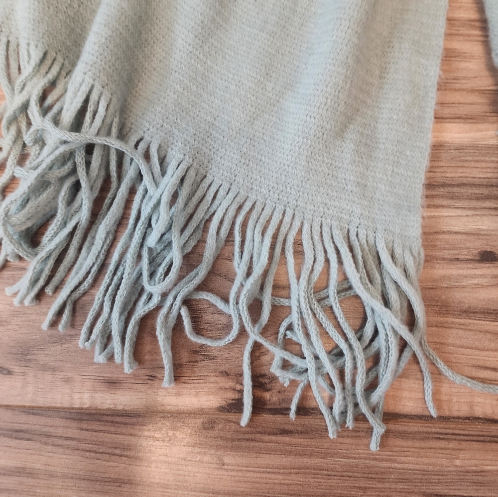 Scarf - Picture 2 of 6